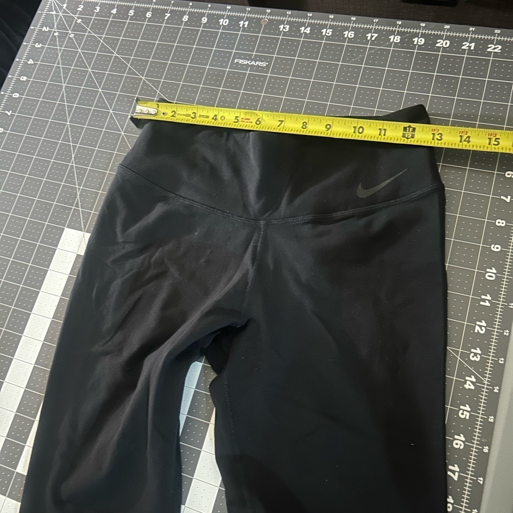 Nike Classic Black Leggings - Picture 5 of 10